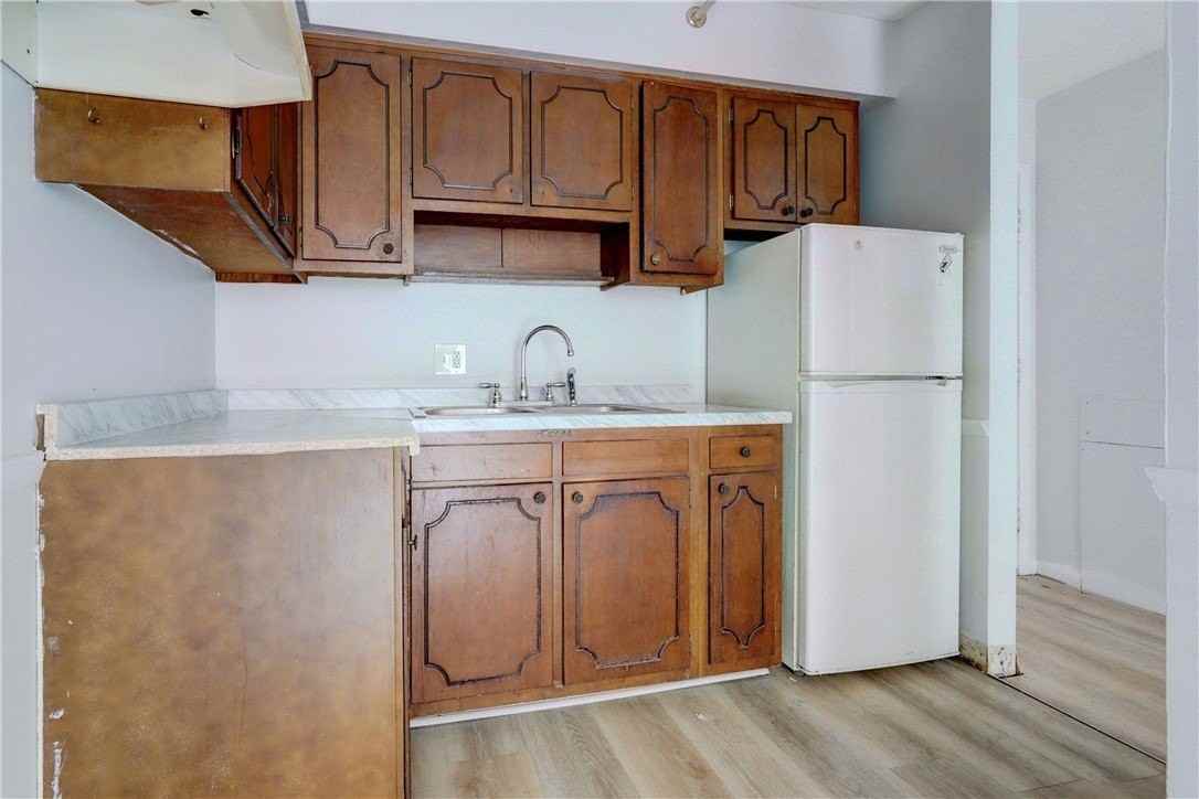 400 Main St Apt A6 - Photo 4 of 15