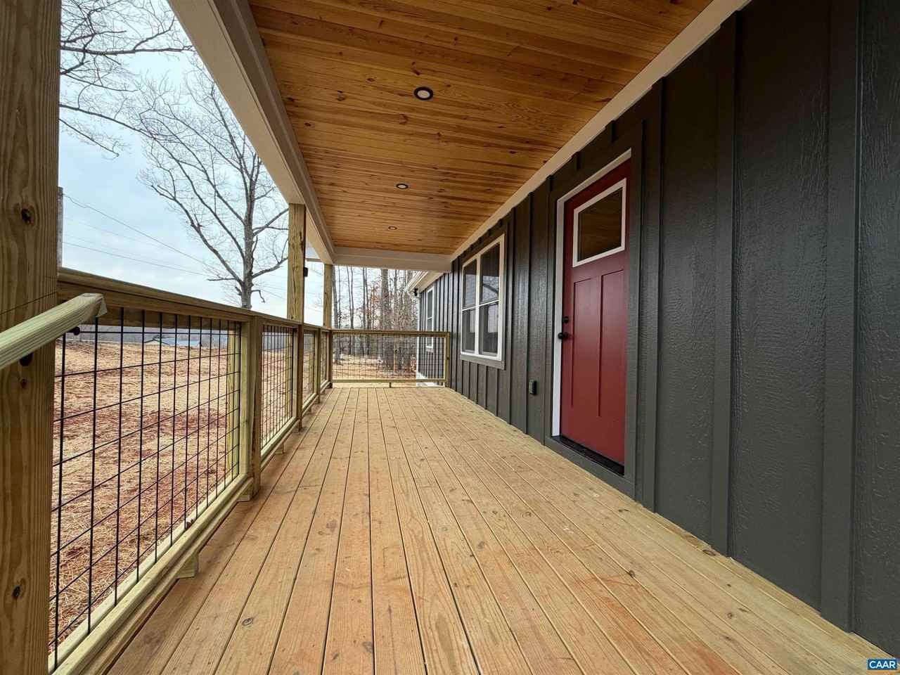 487 Montreal Ln - Photo 3 of 28