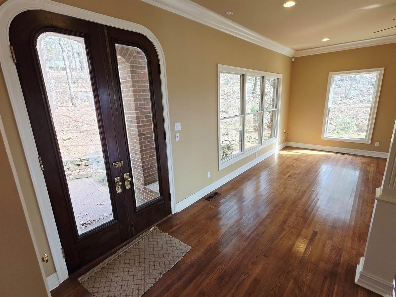 21219 Unicorn Ln - Photo 4 of 20