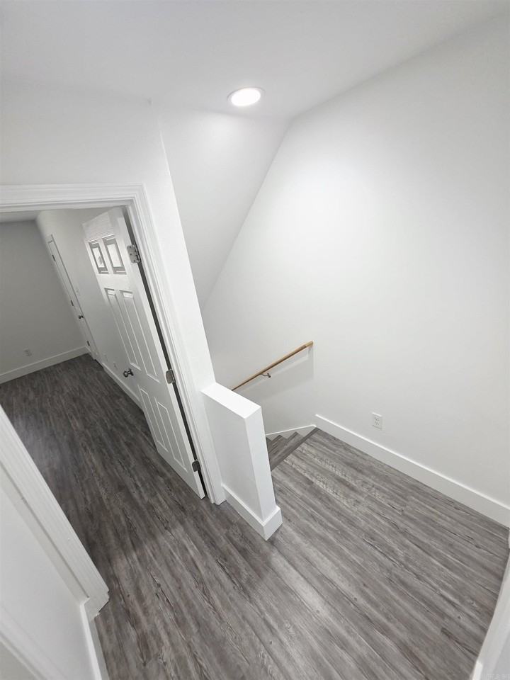 1920 Sanford Dr - Photo 6 of 7