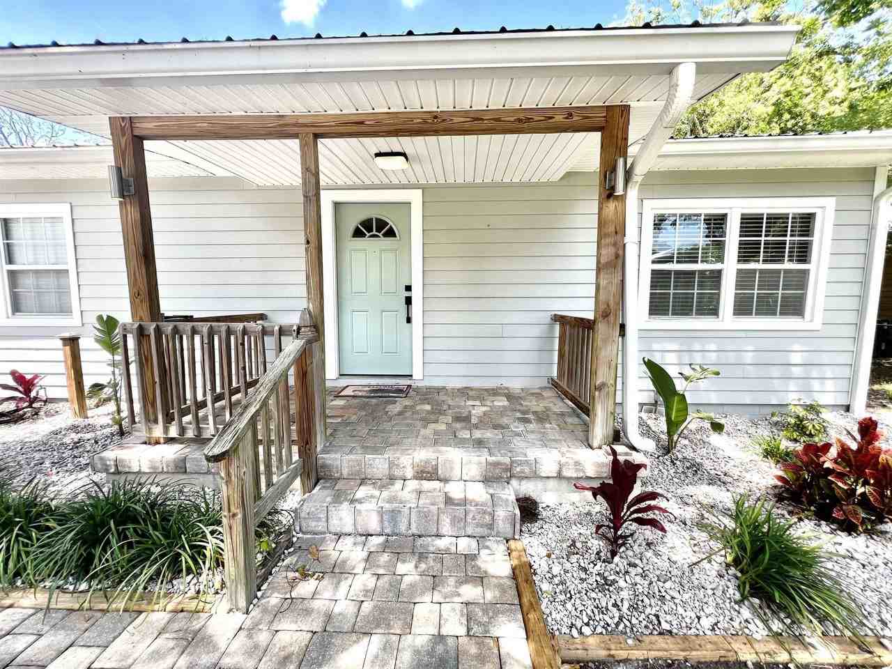 804 W 2nd St - Photo 2 of 27