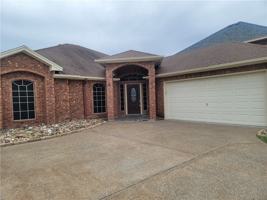 featured image of 6105 Queen Jane St