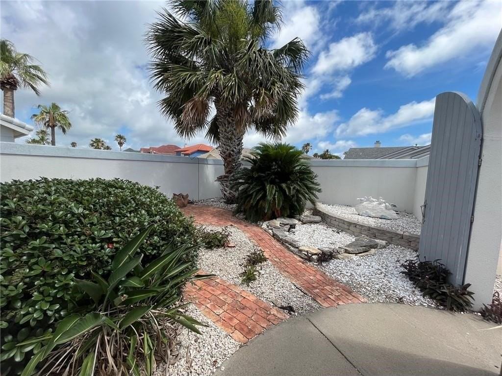 13557 Bullion Ct - Photo 2 of 23