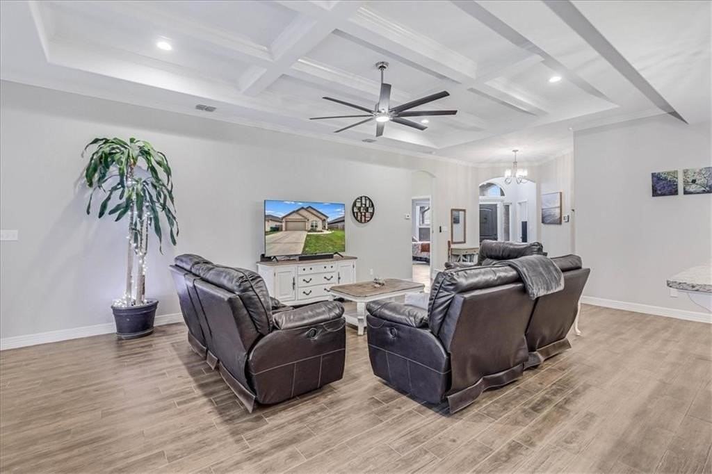 3833 Pennine Way - Photo 4 of 40