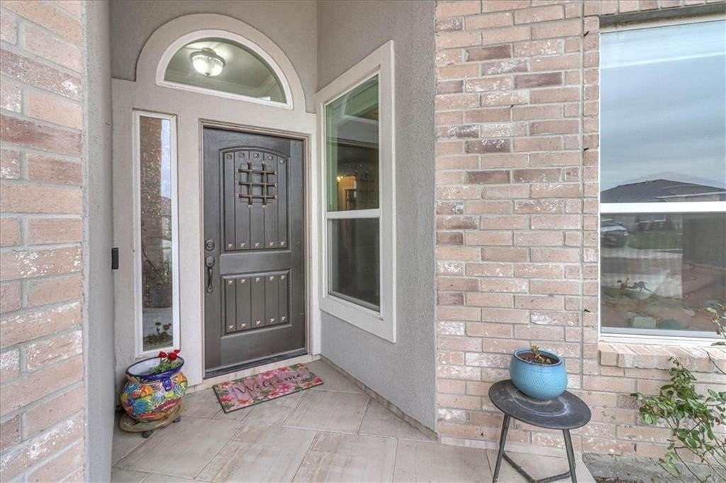 3833 Pennine Way - Photo 6 of 40