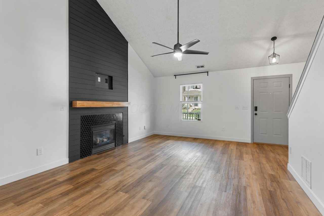 2641 River Look Dr Unit 105 - Photo 4 of 31