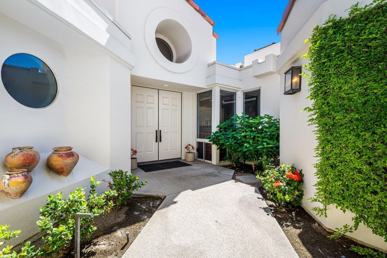 75395 Riviera Dr - Photo 3 of 35