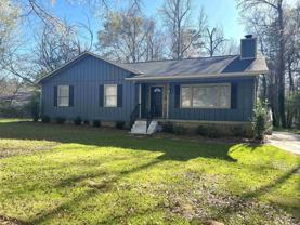 221 Jefferson Cir - Photo 1 of 1