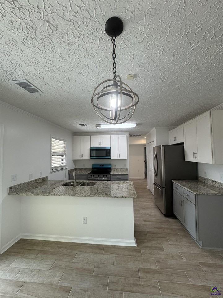 125 Wingate Cir - Photo 5 of 21