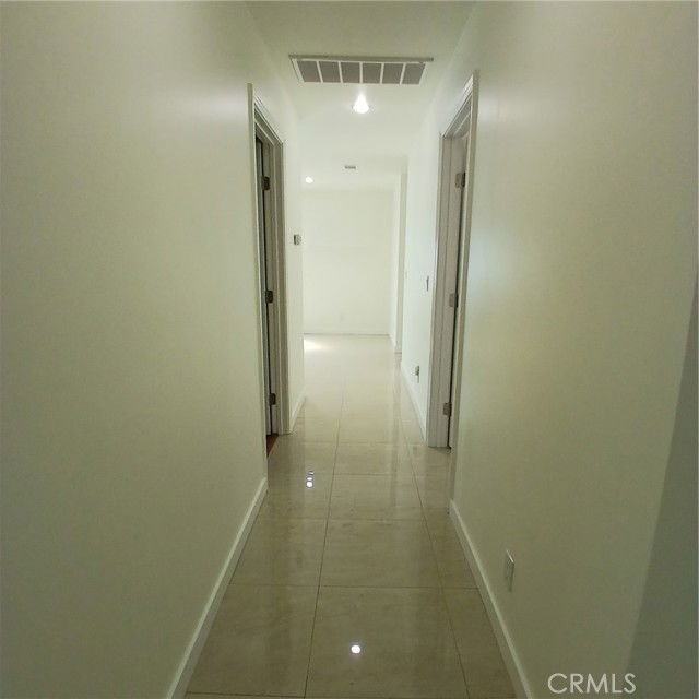 16043 San Fernando Mission Blvd - Photo 2 of 8