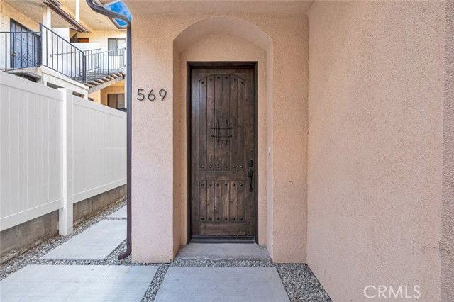 569 E Cypress Ave - Photo 3 of 8