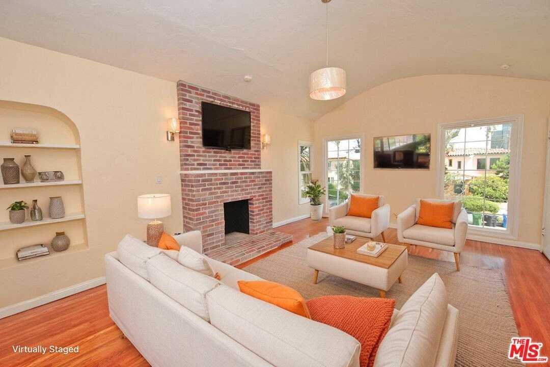 8446 W 4th St - Photo 2 of 24