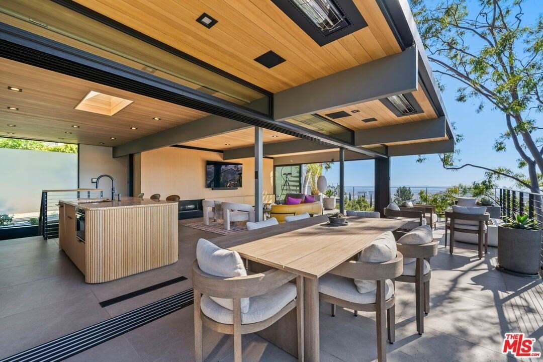 5671 Spreading Oak Dr - Photo 7 of 40