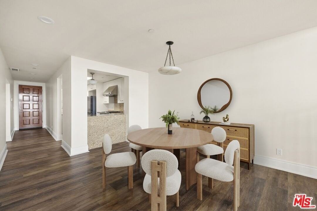 311 Ocean Ave Unit 305 - Photo 3 of 18