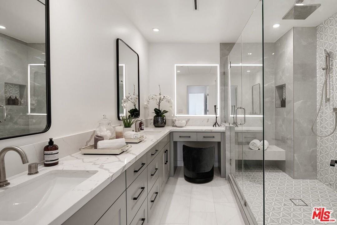 5164 W Mid City Ct - Photo 6 of 16