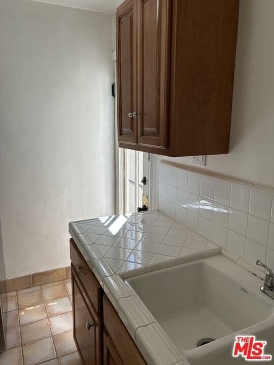 1388 Edgecliffe Dr - Photo 6 of 6