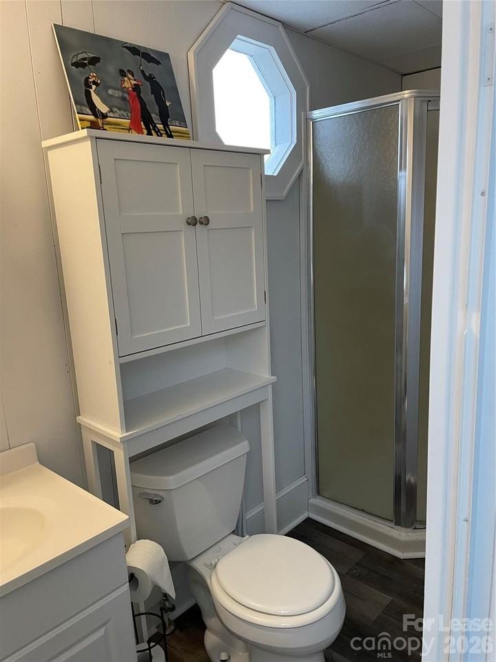 409 N Main St - Photo 5 of 17