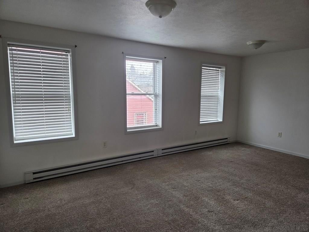 788 N Center Ave - Photo 2 of 5