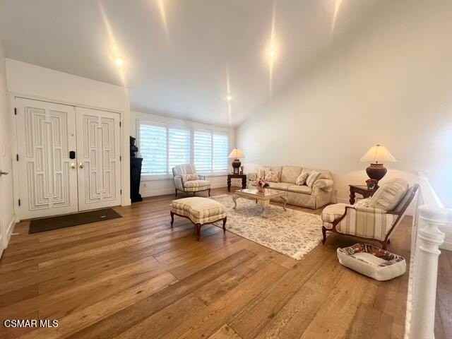 3328 Casino Dr - Photo 4 of 34