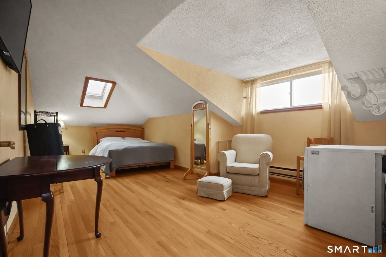 45 W North St Unit 2 - Photo 2 of 16