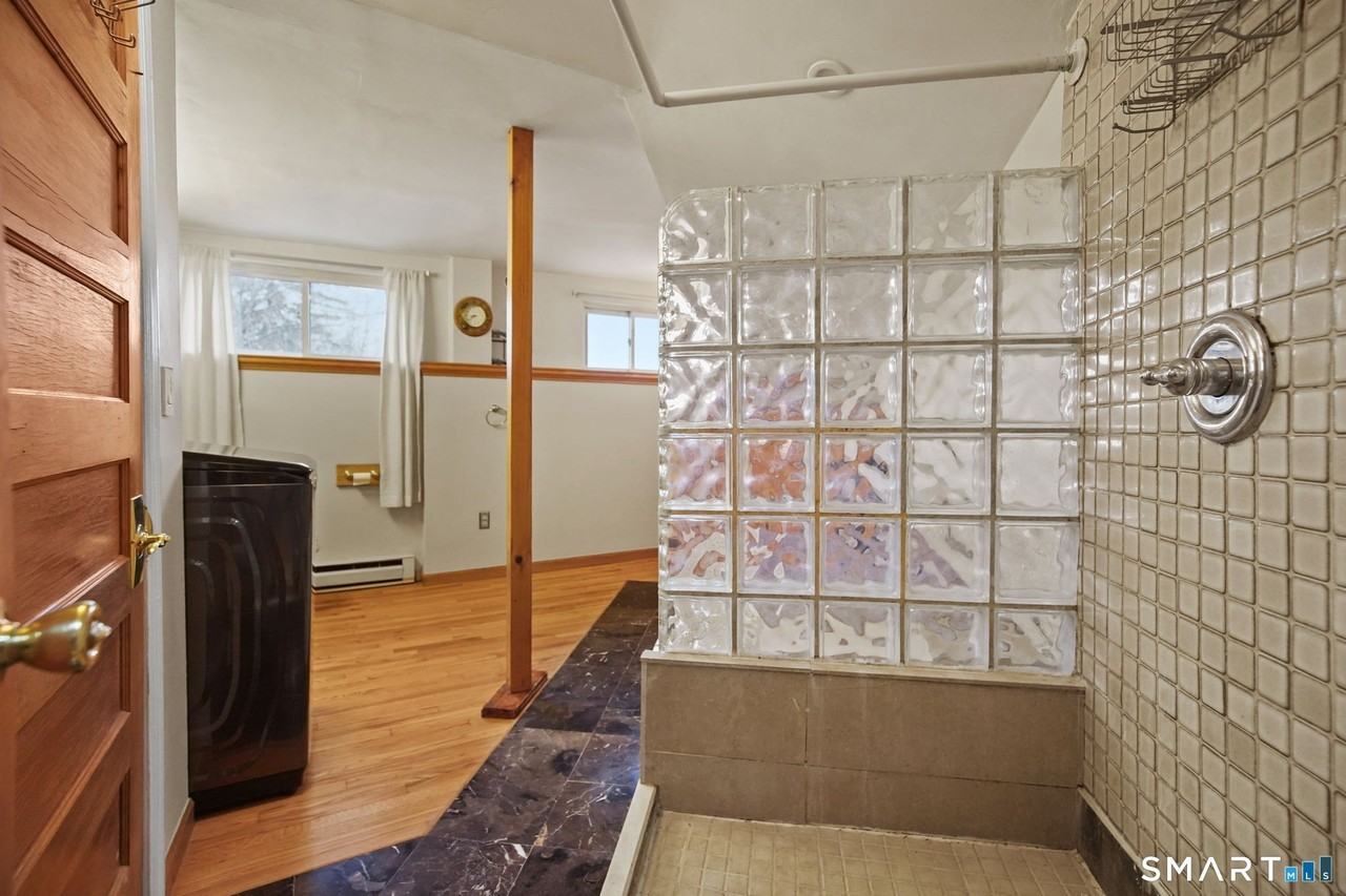 45 W North St #2 - Photo 5 of 18