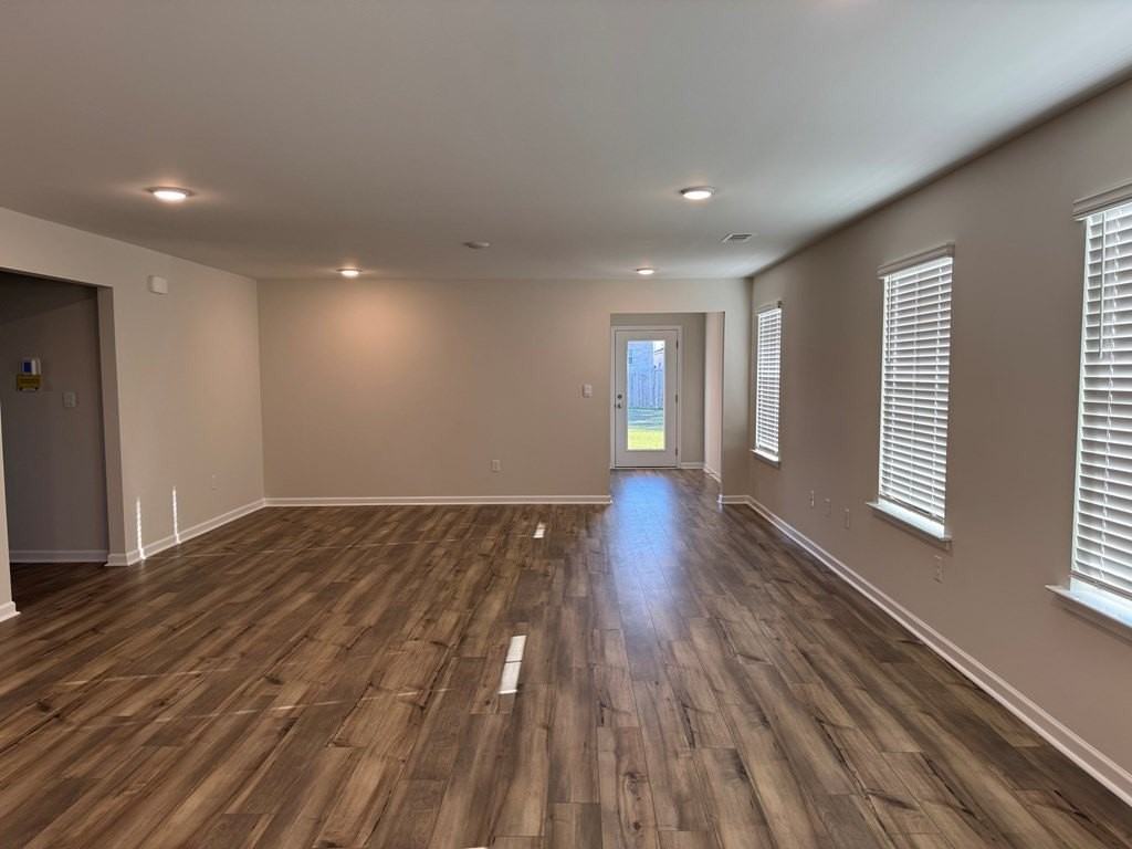 116 Asbury Park Dr - Photo 4 of 21