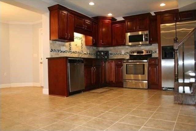 1476 Monroe Dr Ne - Photo 4 of 20