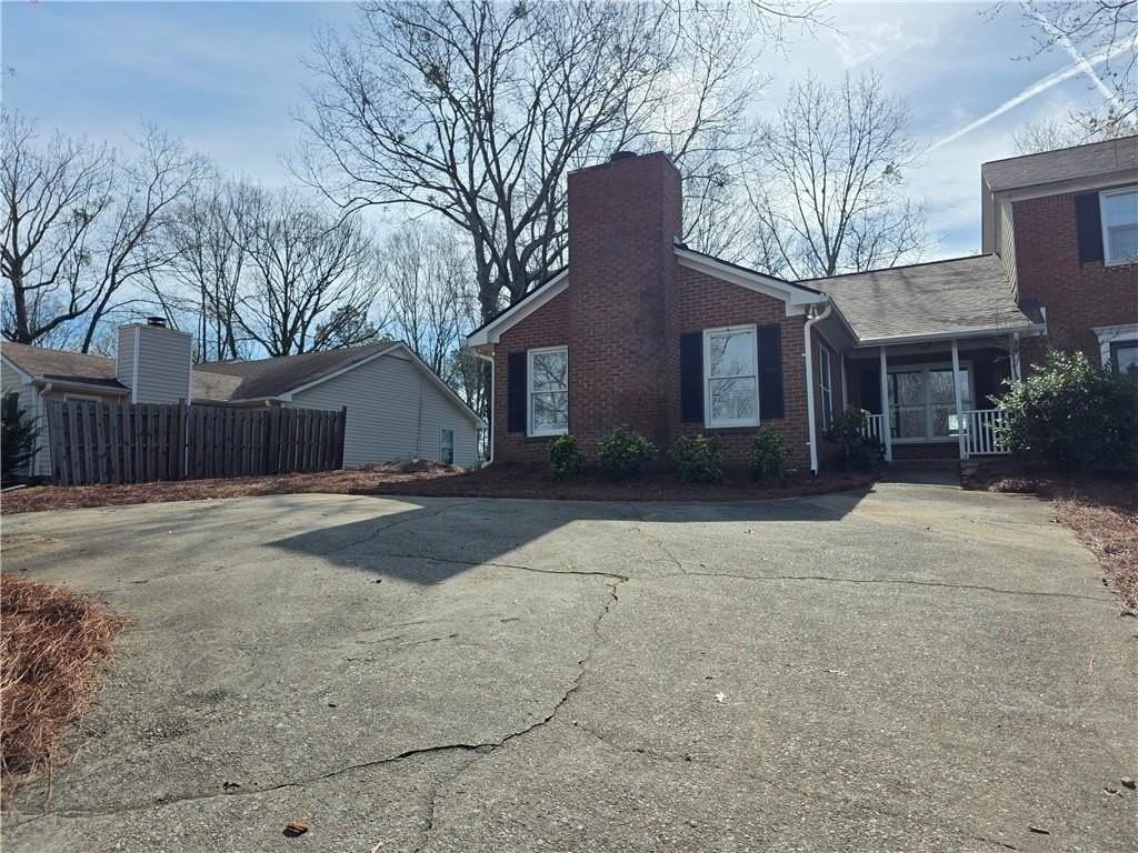 1834 Cooper Lake Dr Se - Photo 2 of 19