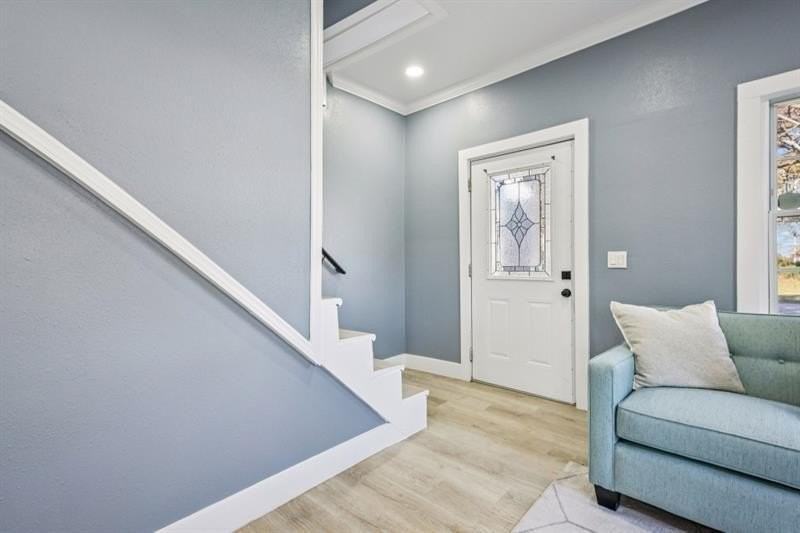 1504 Hardin Ave - Photo 3 of 50