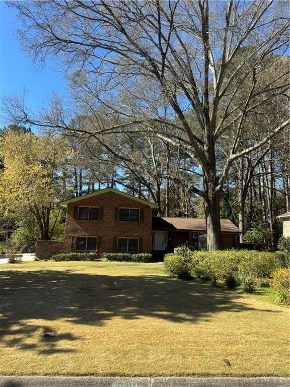 1959 Queens Way - Photo 2 of 34