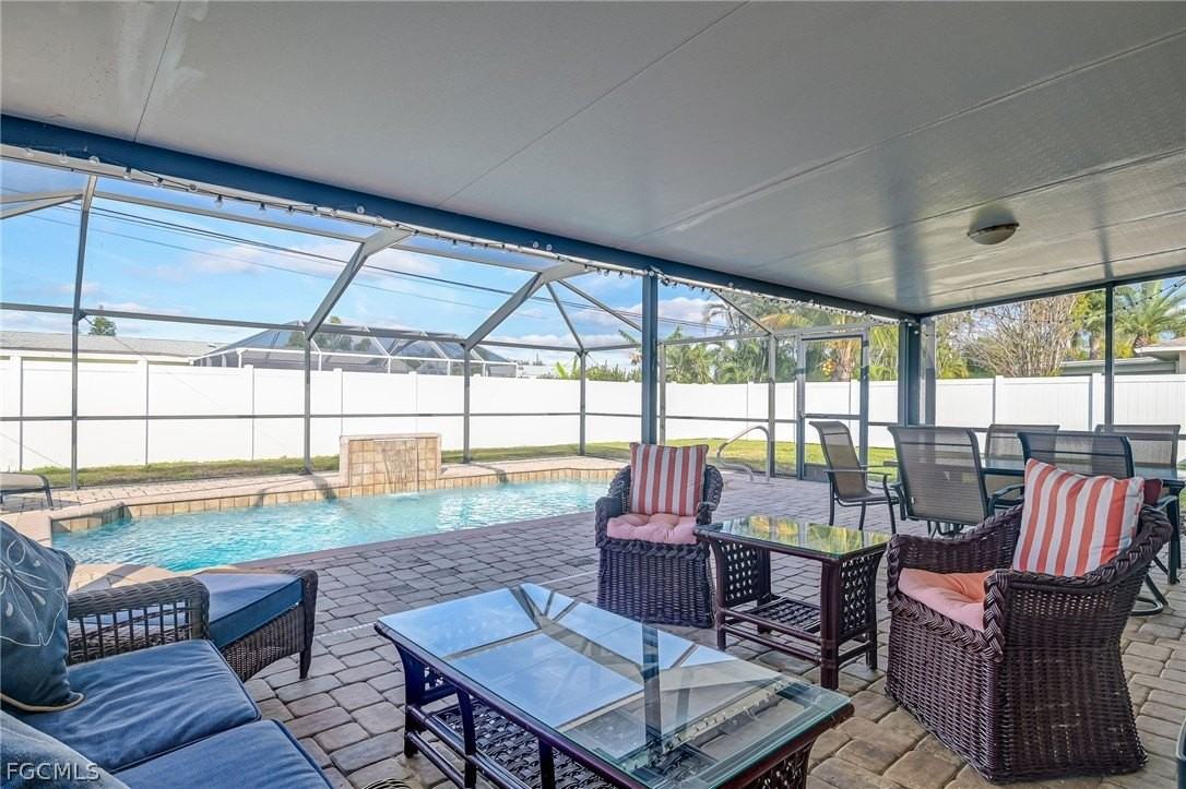 209 Se 44th Ter - Photo 2 of 20