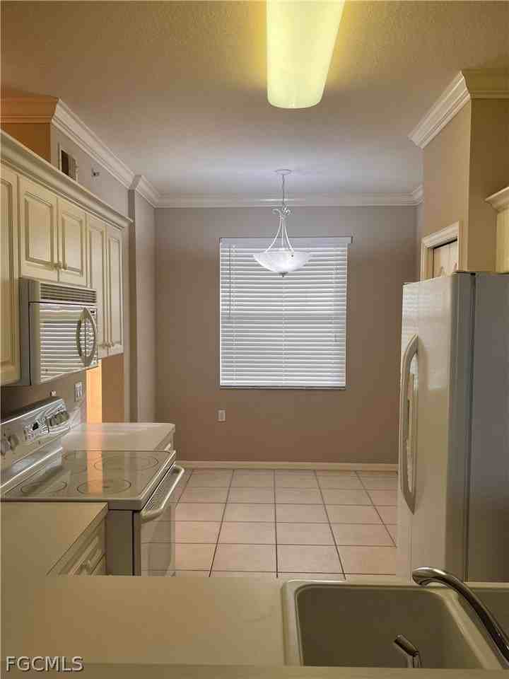 8570 Kingbird Loop Apt 535 - Photo 2 of 14