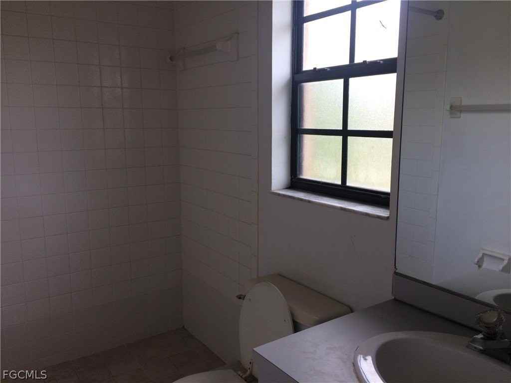 19237 Tangerine Rd - Photo 7 of 8