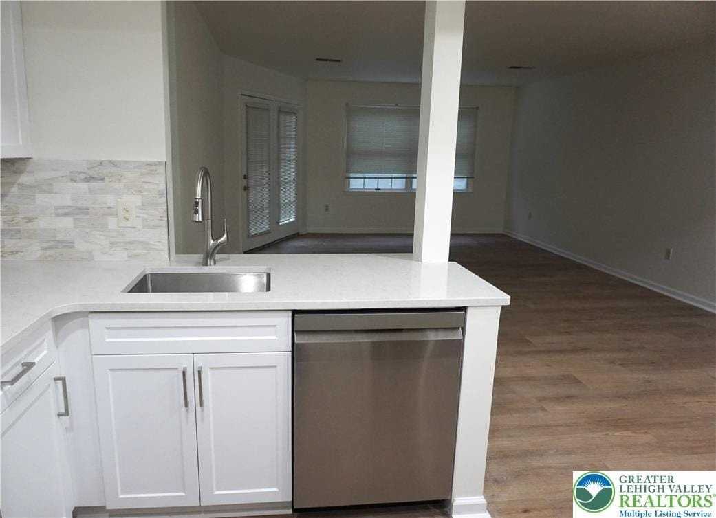 4651 Cheryl Dr - Photo 5 of 22