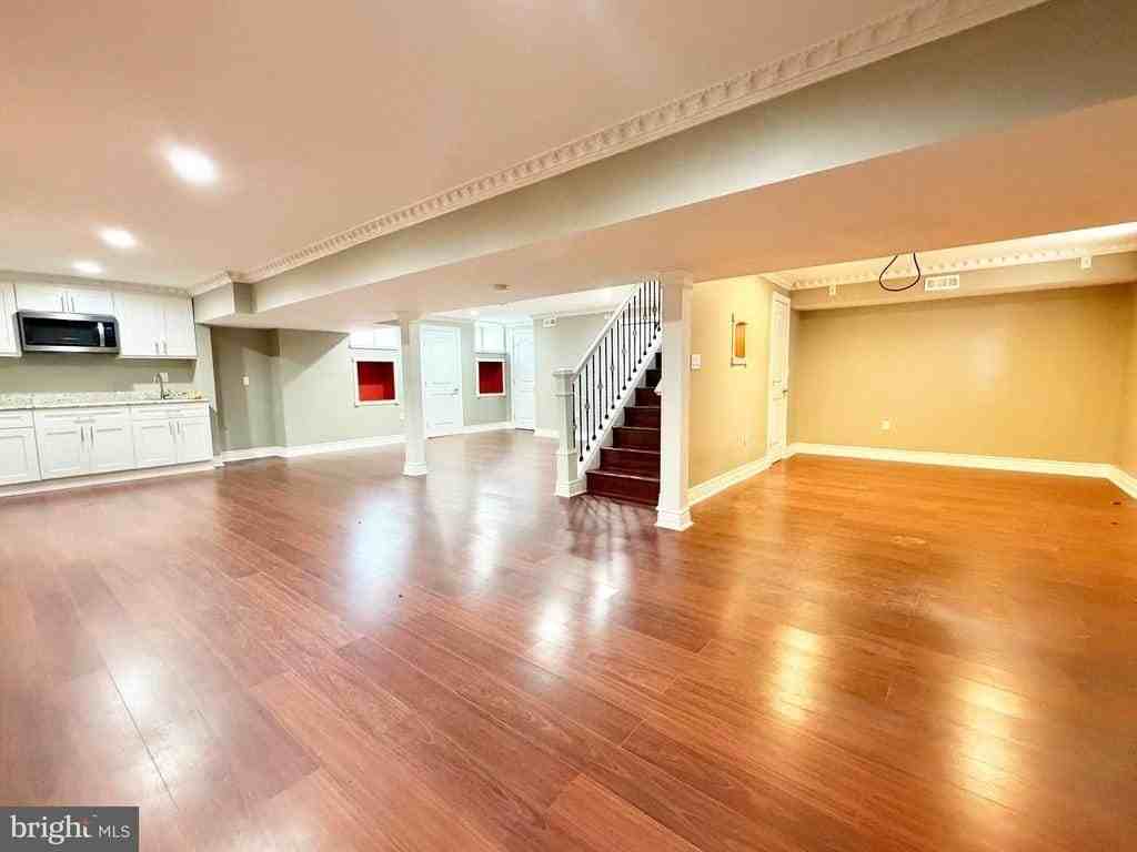 37 Richards Rd - Photo 2 of 5