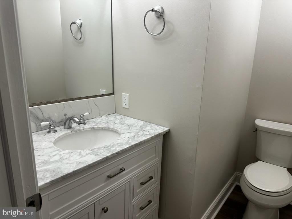 18 Dundee Mews - Photo 7 of 38