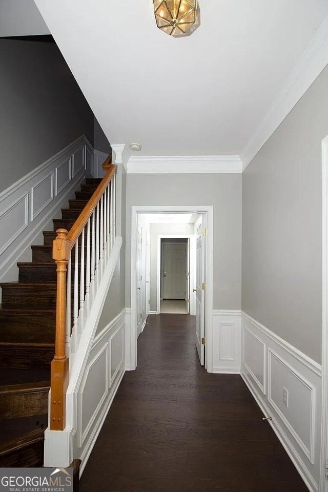 5142 Manerdale Dr Se - Photo 2 of 14