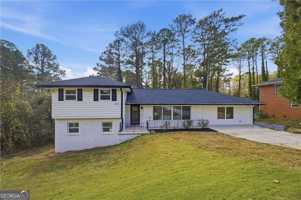featured image of 2967 Flat Shoals Rd