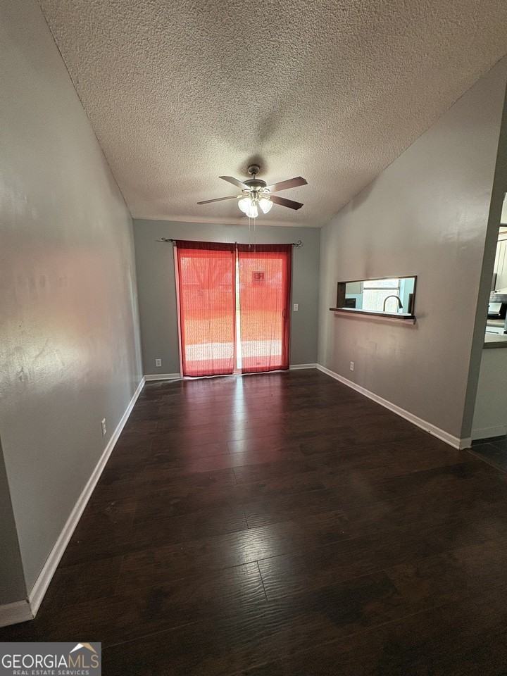 155 W Woodhaven Dr - Photo 4 of 20