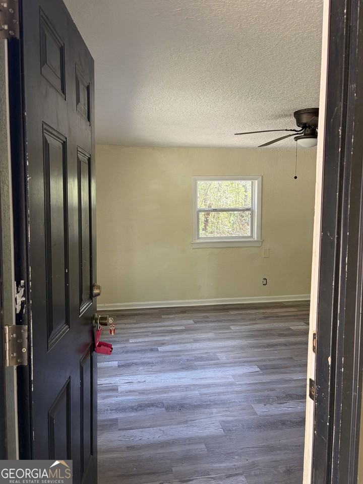 307 Finley St - Photo 2 of 17