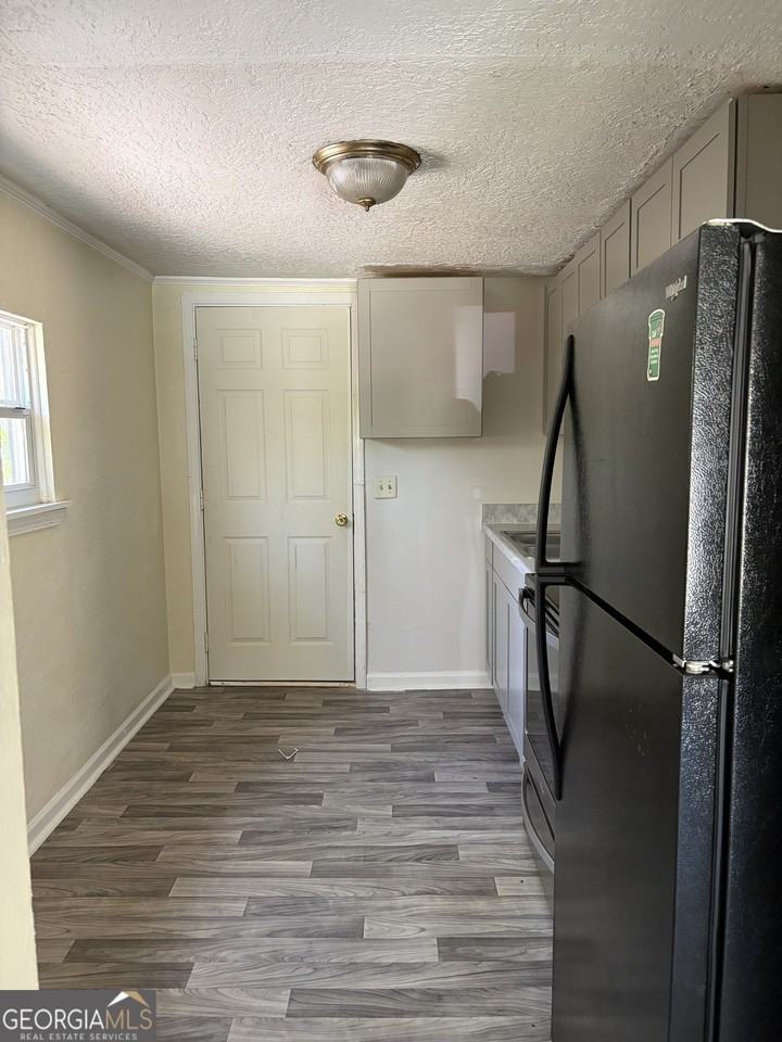 307 Finley St - Photo 5 of 17