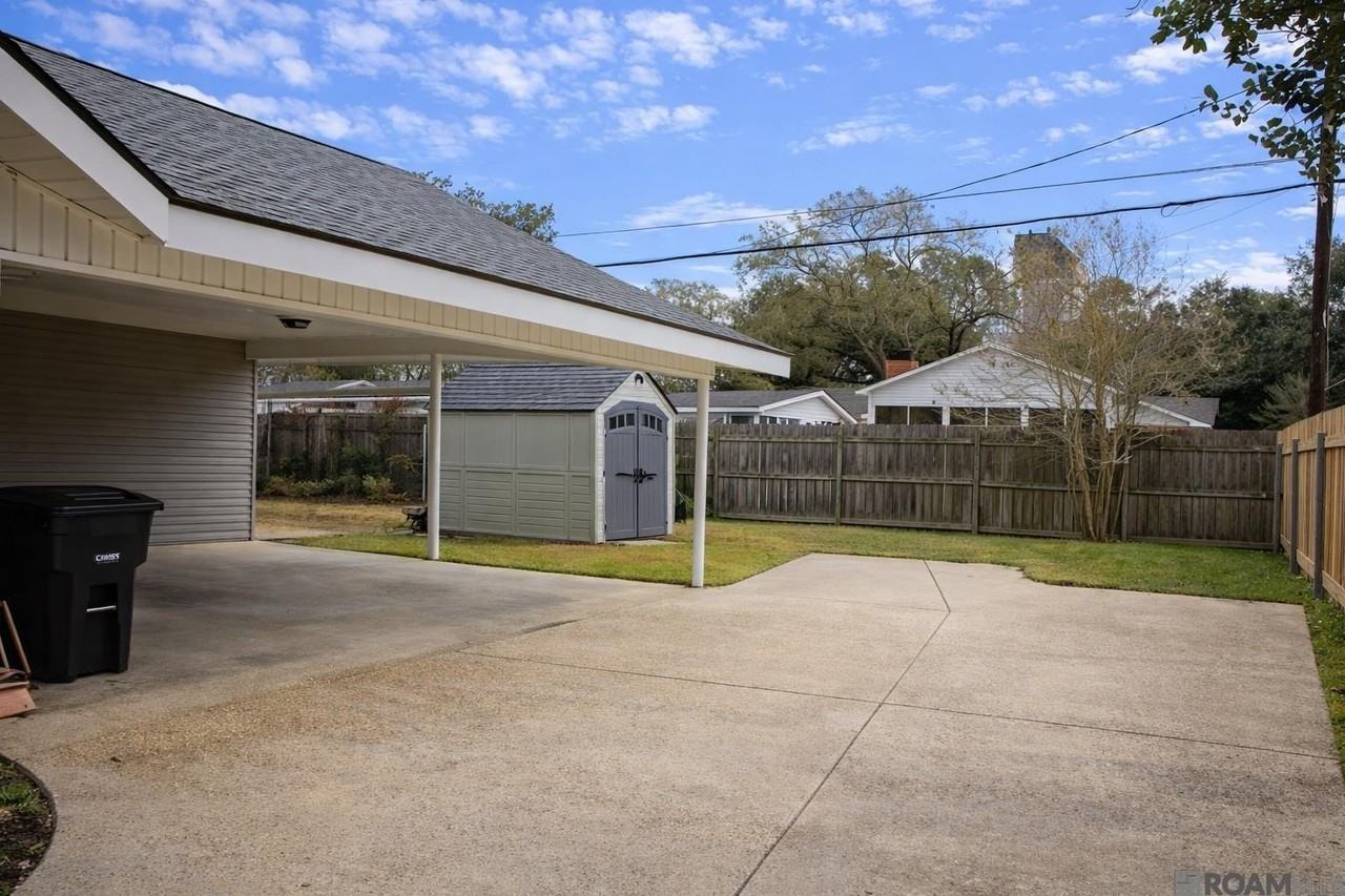 336 Seyburn Dr - Photo 2 of 7