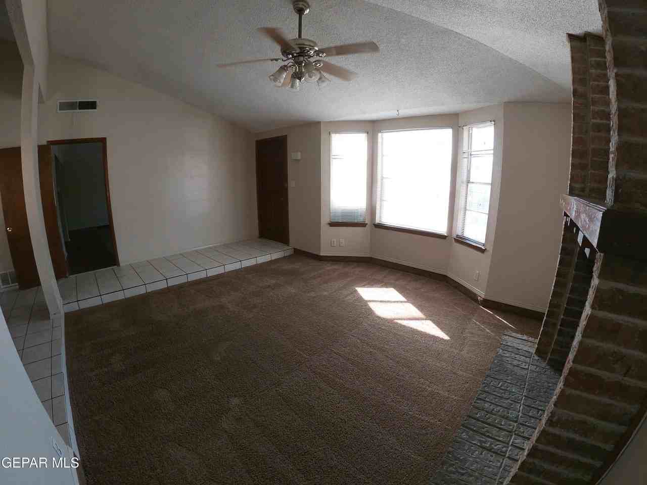 2241 Sea Gull Dr - Photo 7 of 37