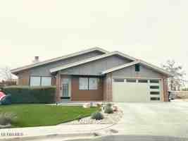 featured image of 1817 Ed White Way