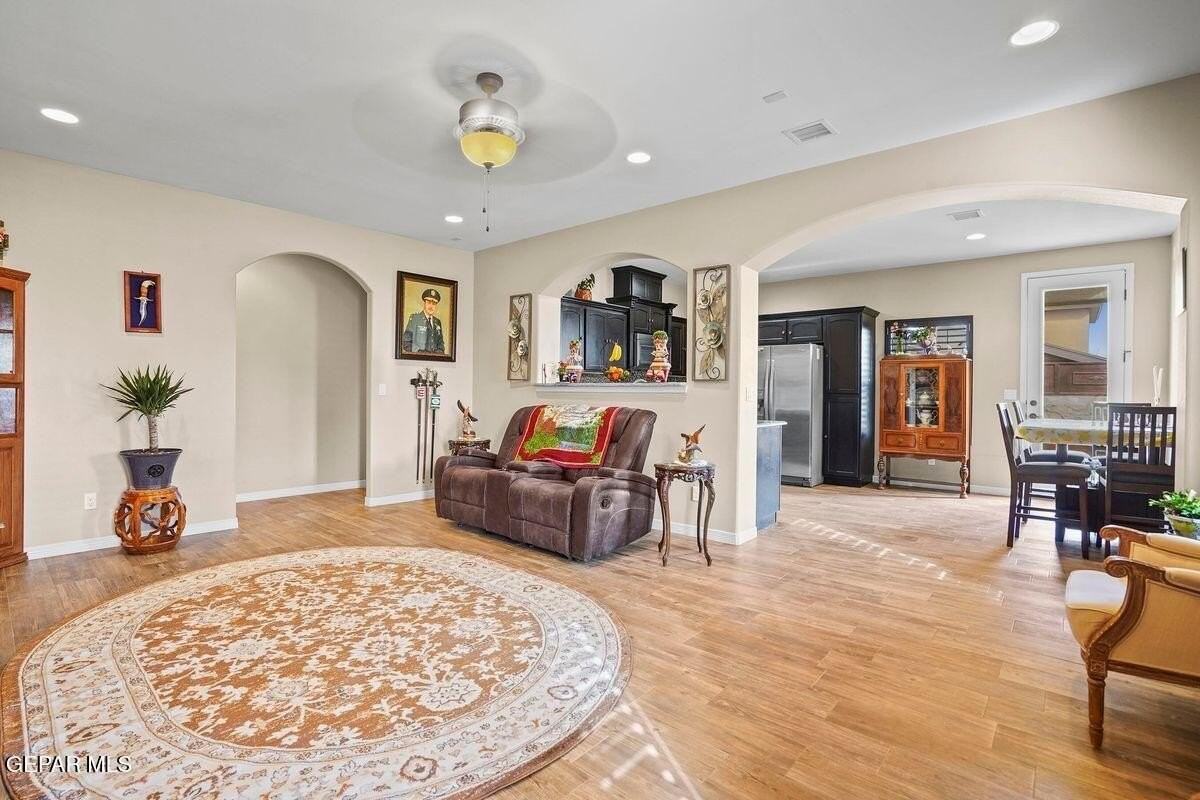 14427 Loma Esmeralda Dr - Photo 6 of 32