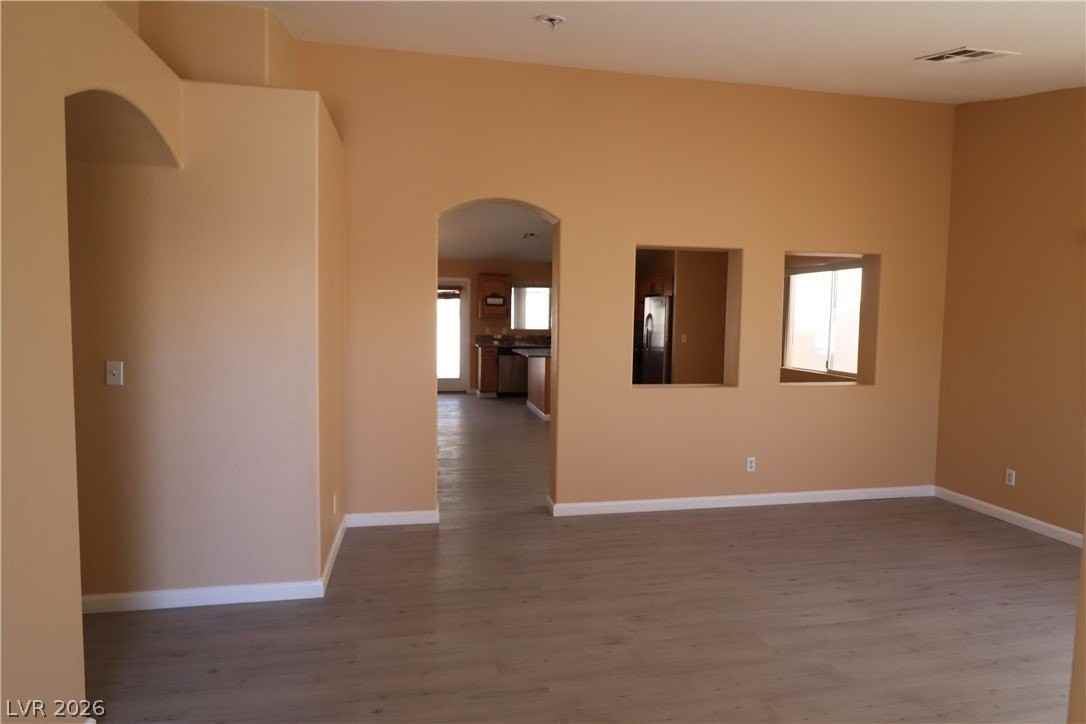 2110 Paterno Ave - Photo 4 of 20