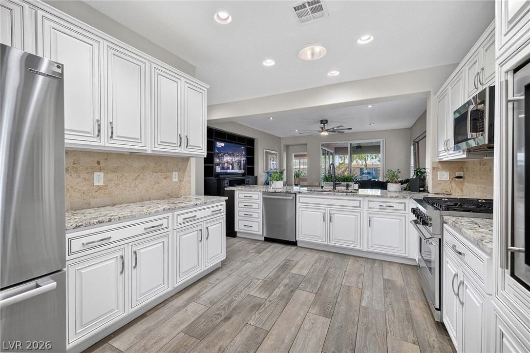 11325 Early Sun Ct - Photo 7 of 47