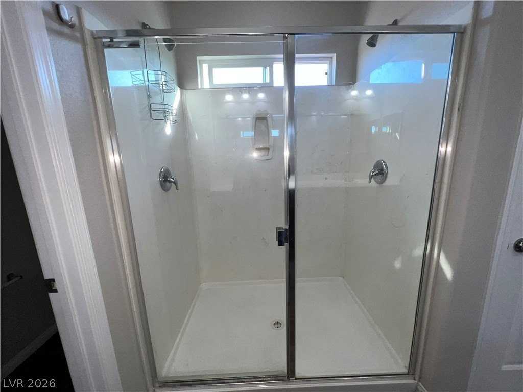 10804 Leatherstocking Ave - Photo 5 of 19