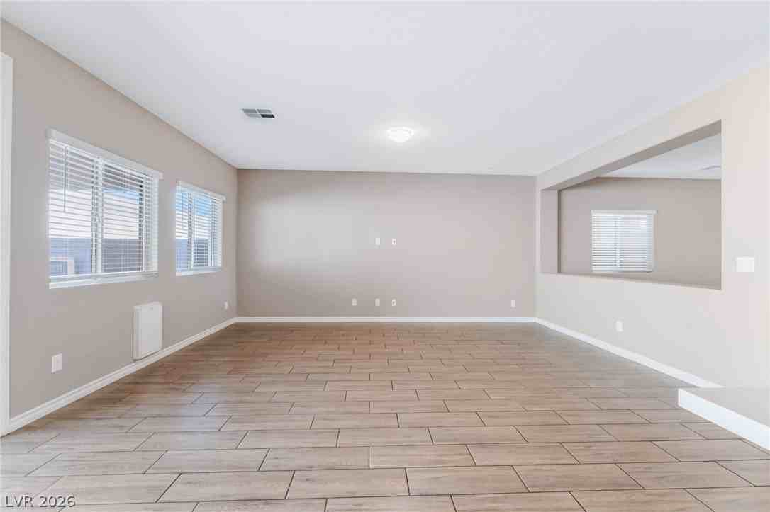 454 Lost Horizon Ave - Photo 7 of 28