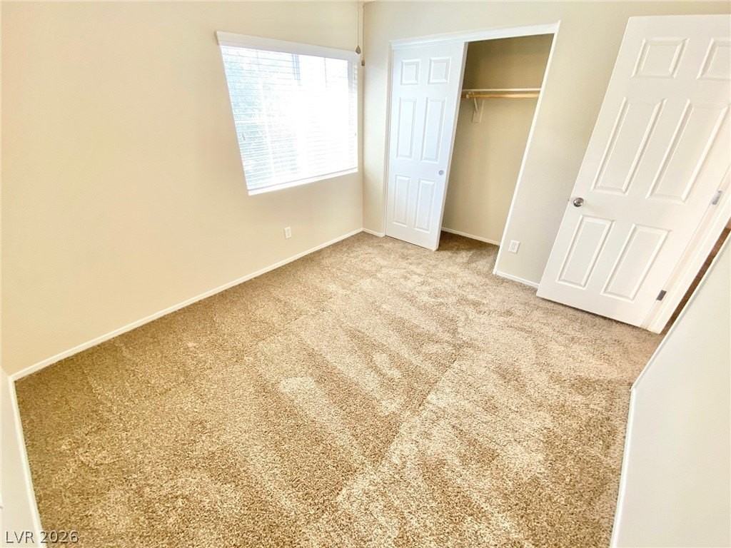 1015 Maple Pines Ave - Photo 7 of 36